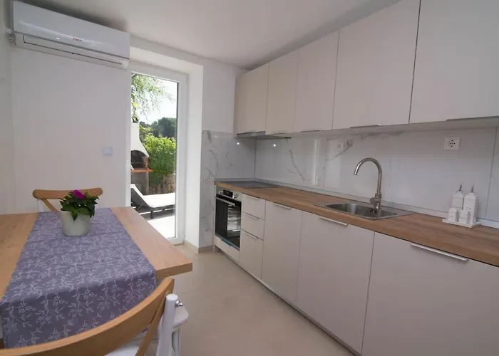 Apartment Studio-wohnung Marija By Interhome *