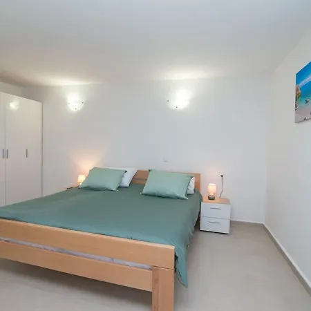 Apartman Studio-wohnung Marija By Interhome *